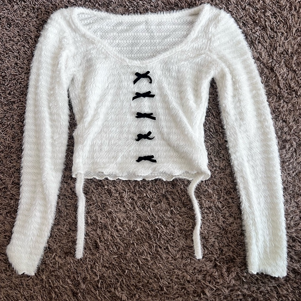 SHEIN White Fuzzy Long Sleeve Crop Sweater with Black Bow Details